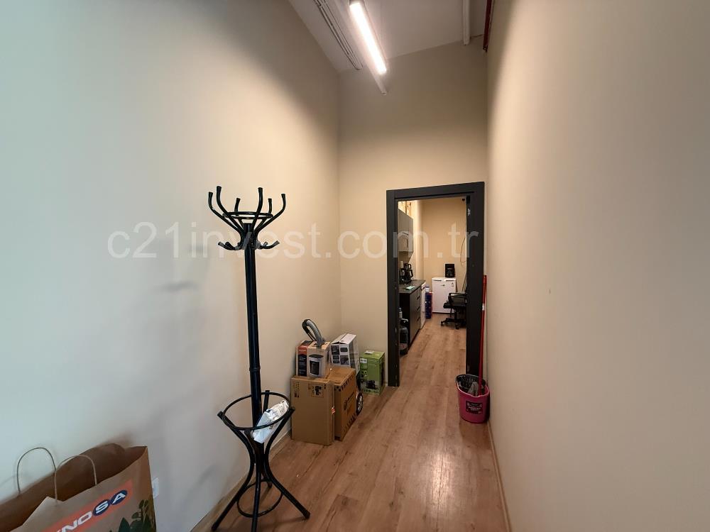 Vadi Koru Kiralık Ofis 110m2 Dekorasyonlu Mobilyalı Vadistanbul
