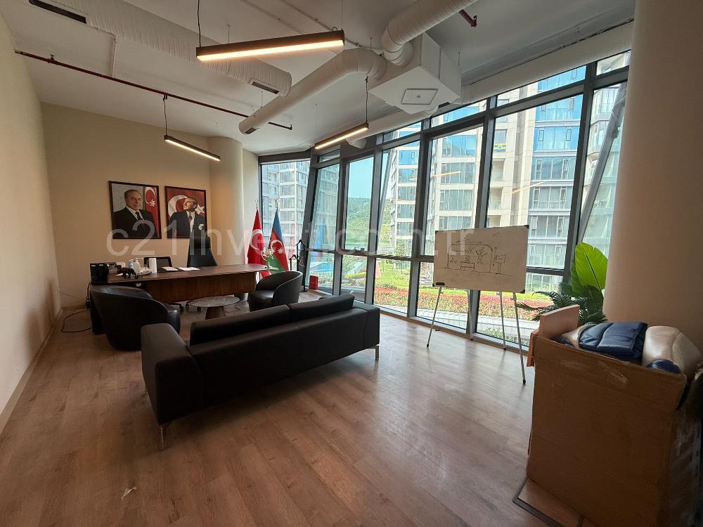 Vadi Koru Kiralık Ofis 110m2 Dekorasyonlu Mobilyalı Vadistanbul
