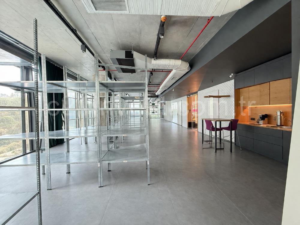 VadiKoru Kiralık Ofis 512m2 Dekorasyonlu Vadistanbul