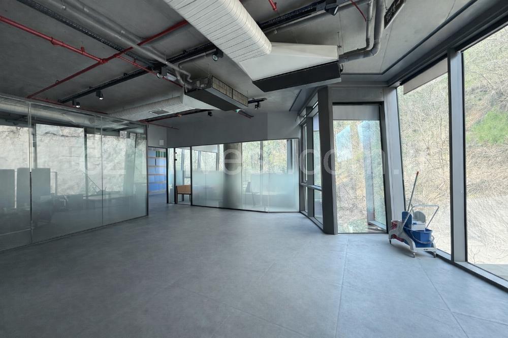 VadiKoru Kiralık Ofis 512m2 Dekorasyonlu Vadistanbul