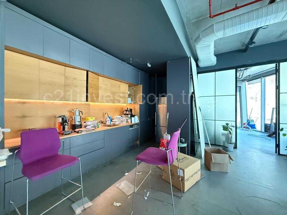 VadiKoru Kiralık Ofis 512m2 Dekorasyonlu Vadistanbul
