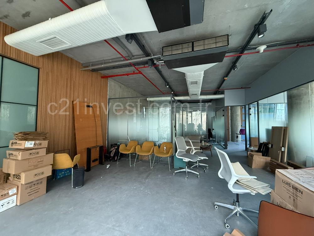 VadiKoru Kiralık Ofis 512m2 Dekorasyonlu Vadistanbul