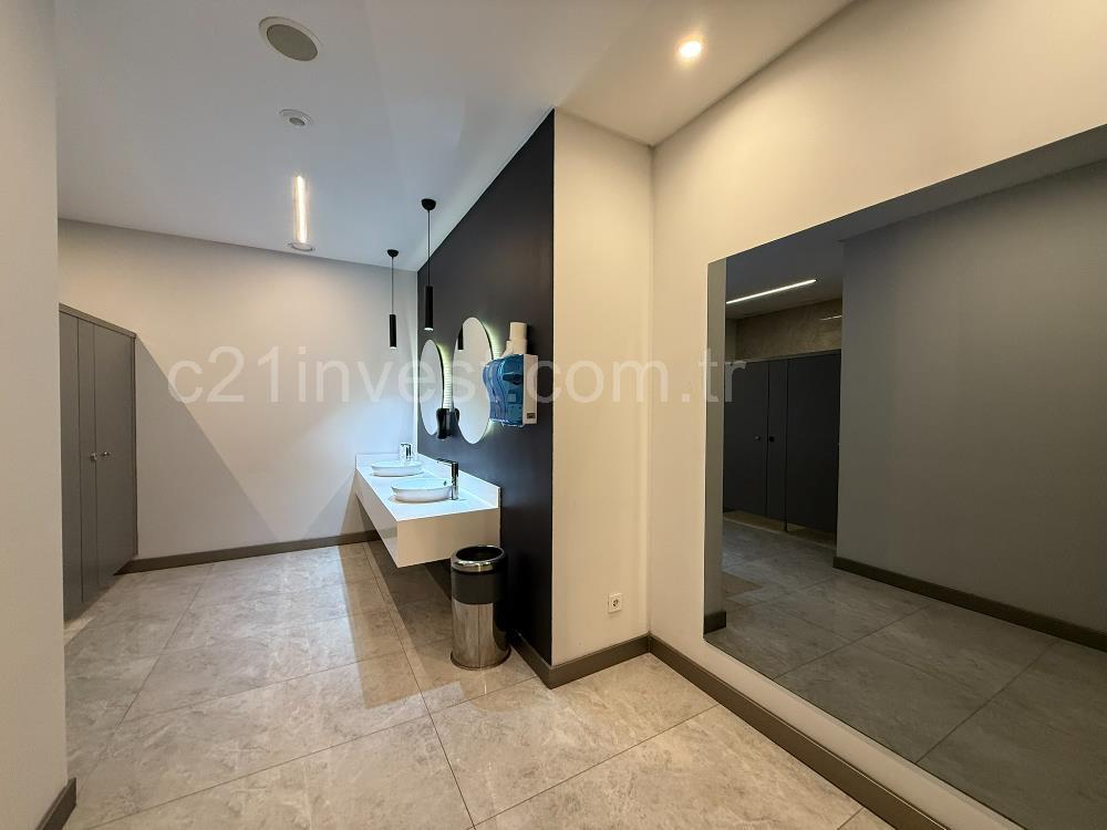 VadiKoru Kiralık Ofis 512m2 Dekorasyonlu Vadistanbul