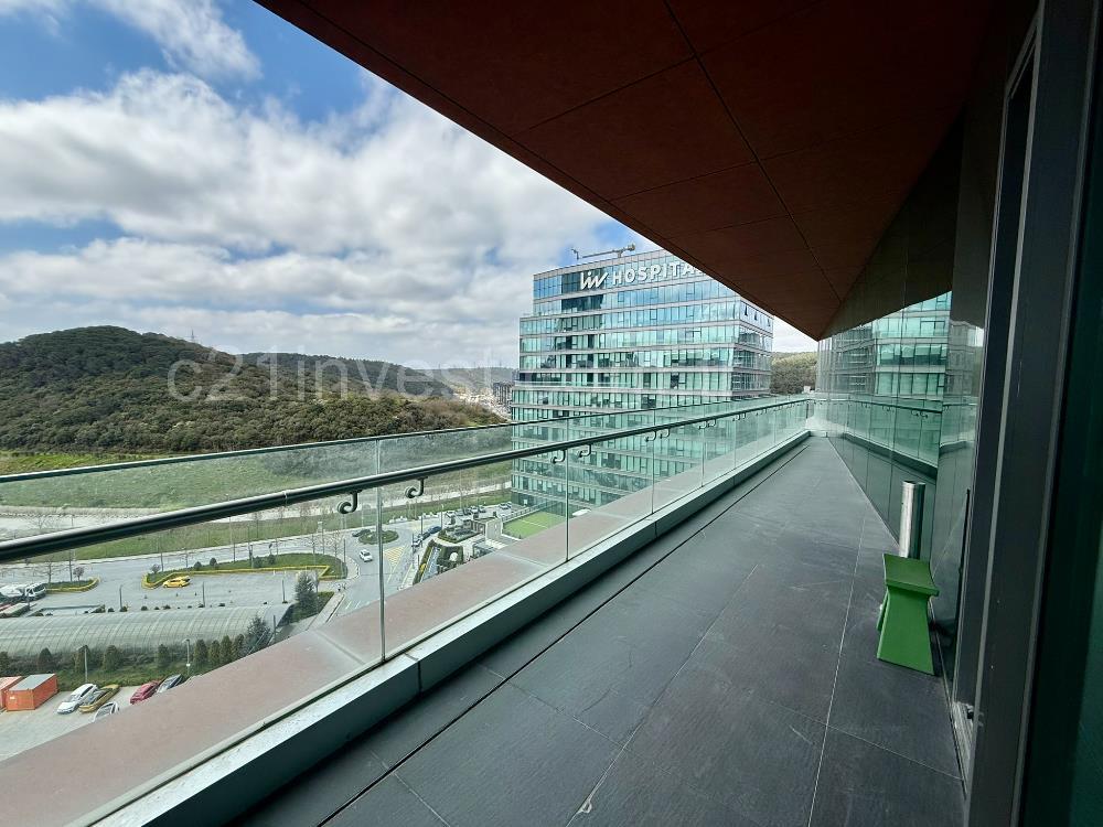 Vadistanbul Kiralık Ofis 450m2 +36m2 Teraslı Dekorasyonlu Maslak