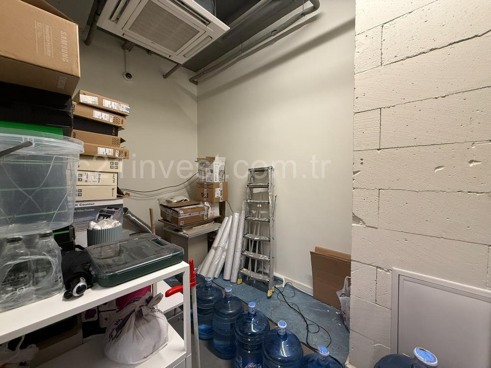 Vadistanbul Kiralık Ofis 450m2 +36m2 Teraslı Dekorasyonlu Maslak