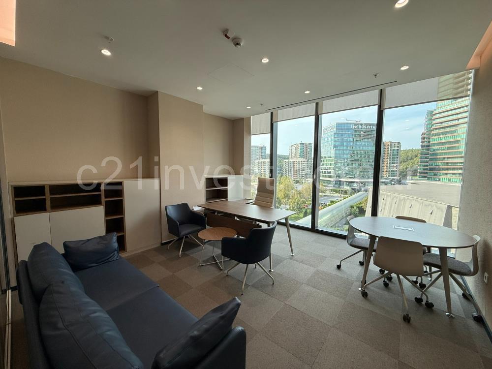 Vadistanbul Kiralık Ofis 991m2 Mobilyalı Taşınmaya Hazır Teraslı