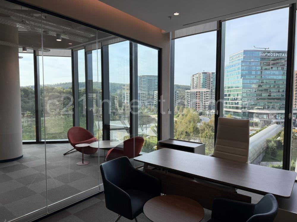 Vadistanbul Kiralık Ofis 991m2 Mobilyalı Taşınmaya Hazır Teraslı