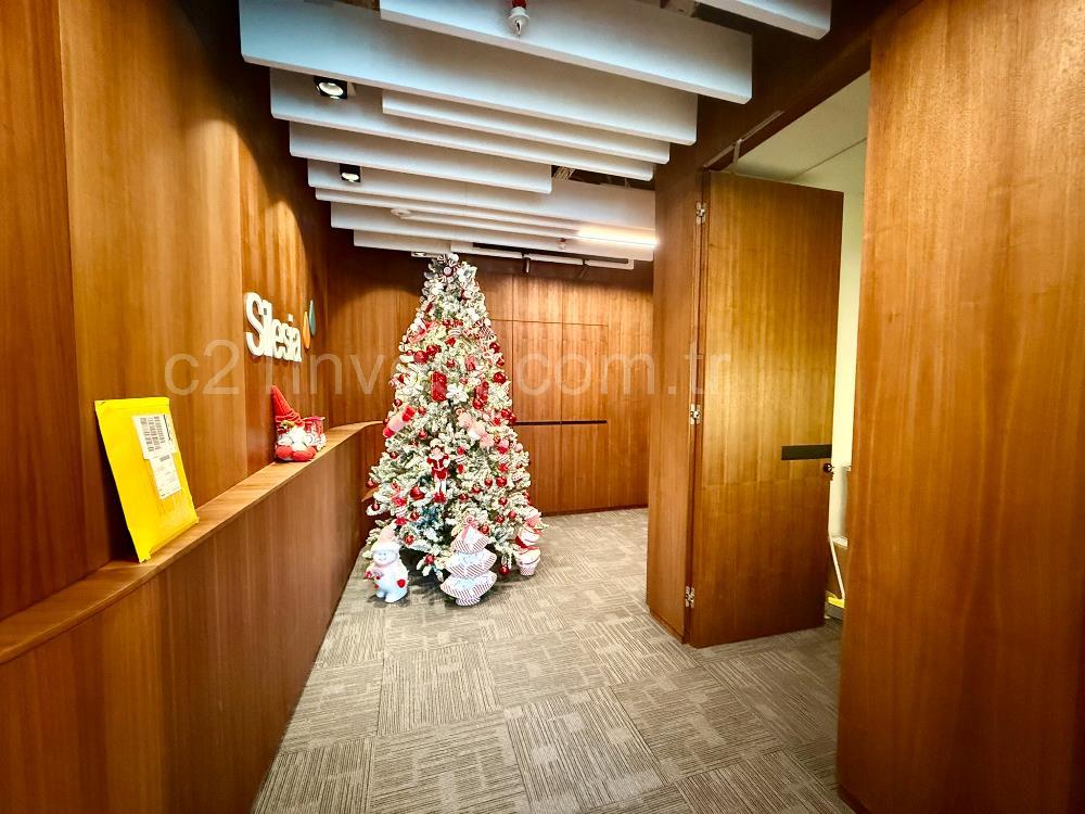 Vadistanbul Satılık Ofis 694 m2 Skyland Seba Maslak Levent