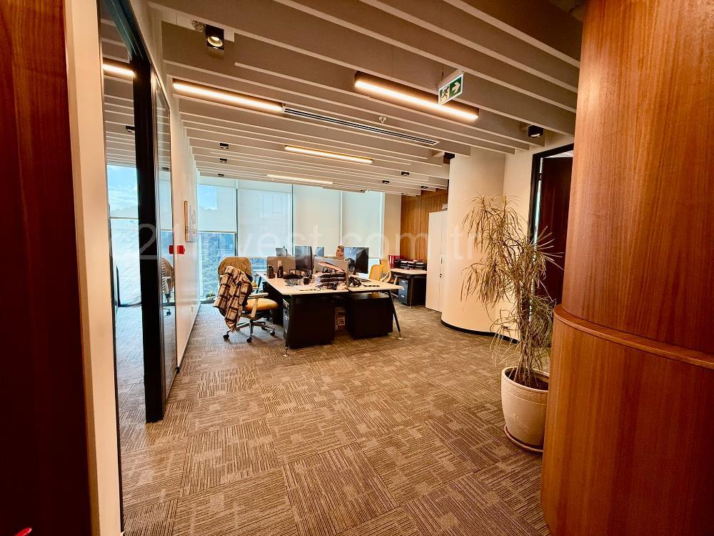 Vadistanbul Satılık Ofis 694 m2 Skyland Seba Maslak Levent
